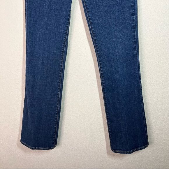 Levi's Blue Mid Rise Demi Curve Classic Boot Cut Jeans Women's Size 2 - Picture 5 of 9